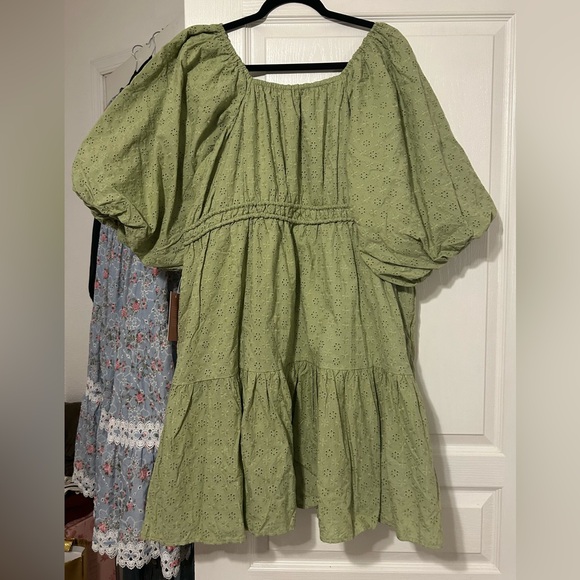 Ivy City Co Kinsey Green Puff Sleeve Mini Dress - Picture 5 of 5